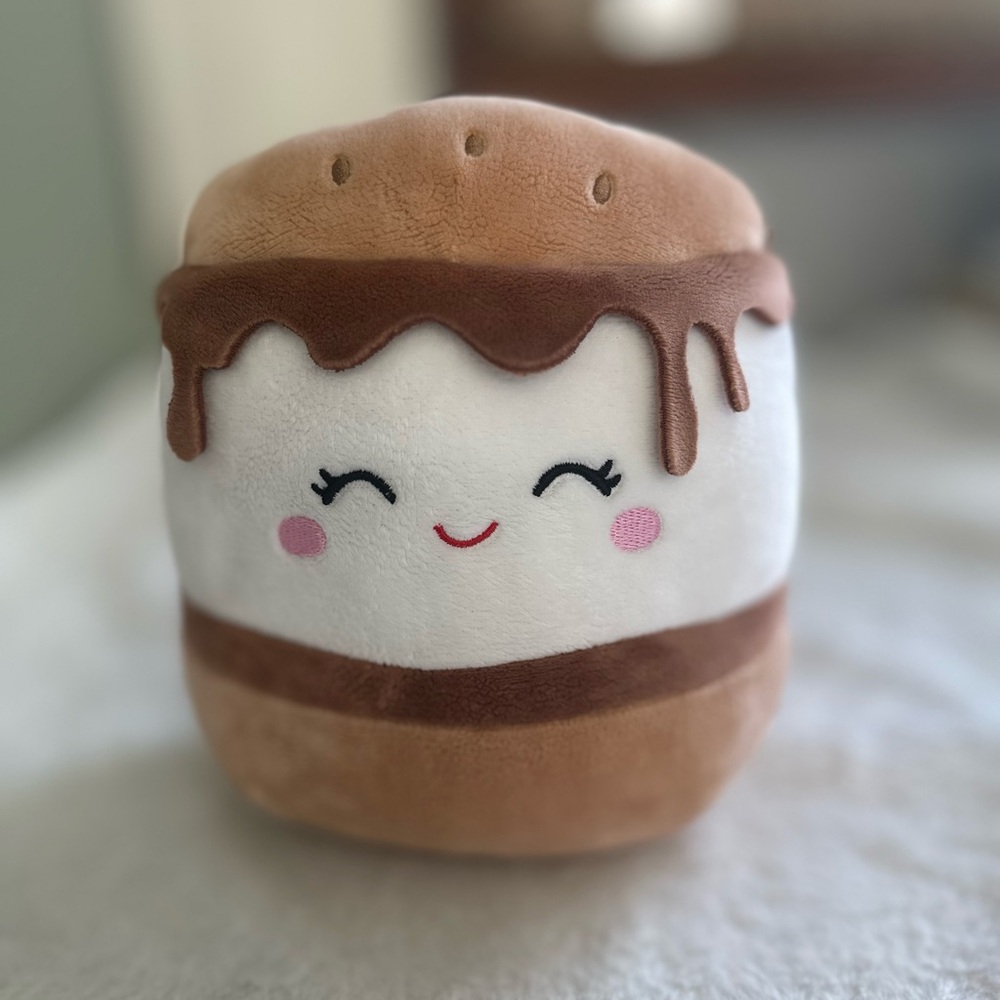 Squishmallows Carmelita  Brown and Cream Plush